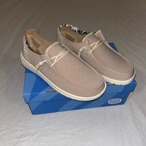 Hey Dudes Women’s Wendy Fringe Natural size 10